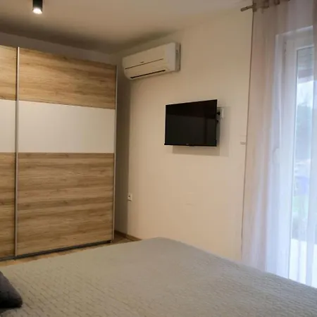 Apartman Haus Vukalovic By Interhome *