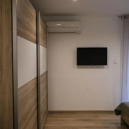 Haus Vukalovic By Interhome
